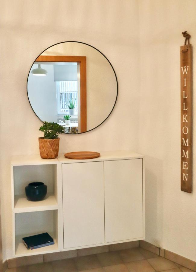 Boho Apartment: Netflix + Balcony + Bathtub Essen Luaran gambar