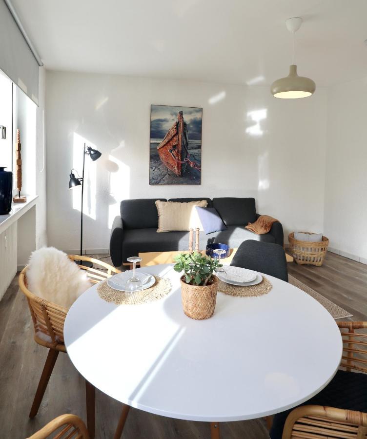 Boho Apartment: Netflix + Balcony + Bathtub Essen Luaran gambar
