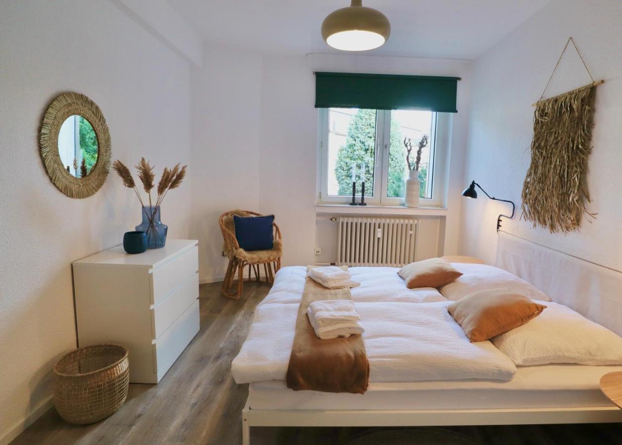 Boho Apartment: Netflix + Balcony + Bathtub Essen Luaran gambar